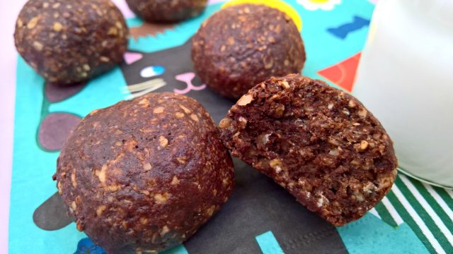 mpoukies_energias_me_vromi_taxini_kakao_mylittleworldgr