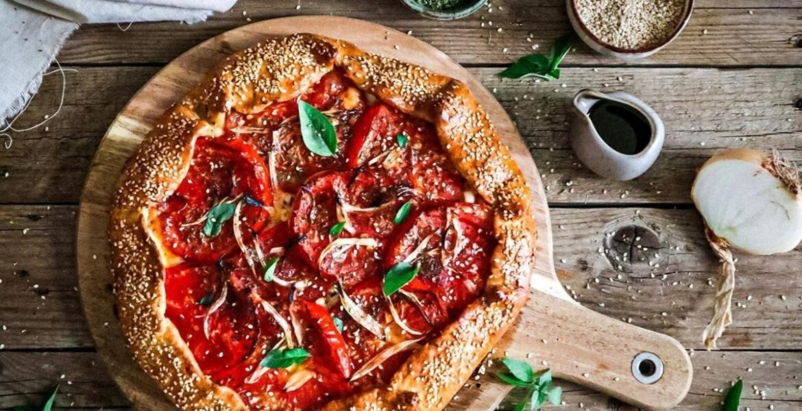 Galette_me_ntomata_kai_motsarela_mylittleworldgr