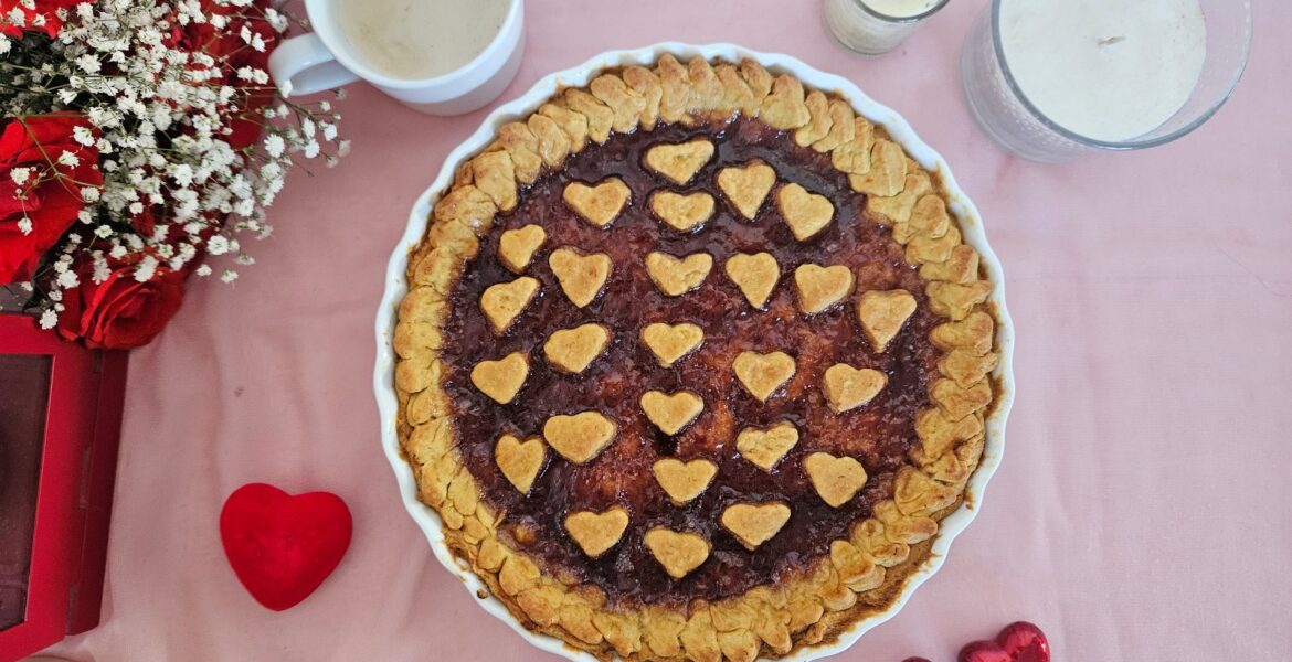 tarta-me-kardies-gia-tou-agiou-valentinou-mylittleworld.gr